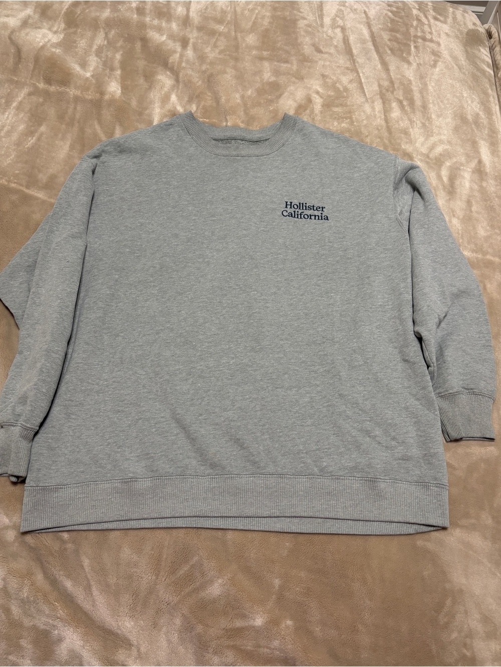 Hollister Gray Sweatshirt Size [M]